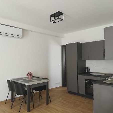 Coral Reef Apartments San Pawl il-Baħar Eksteriør bilde