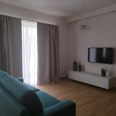 Coral Reef Apartments San Pawl il-Baħar Eksteriør bilde