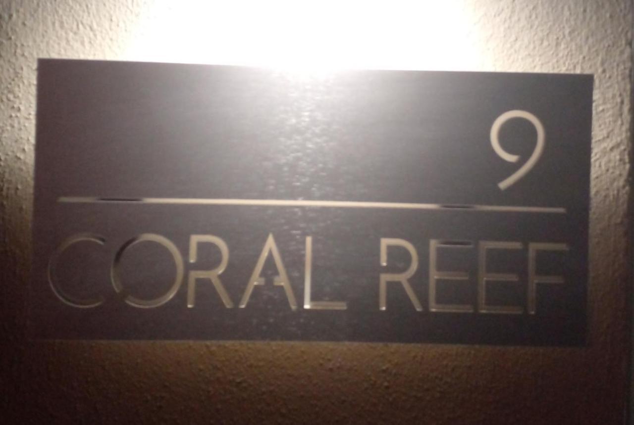 Coral Reef Apartments San Pawl il-Baħar Eksteriør bilde