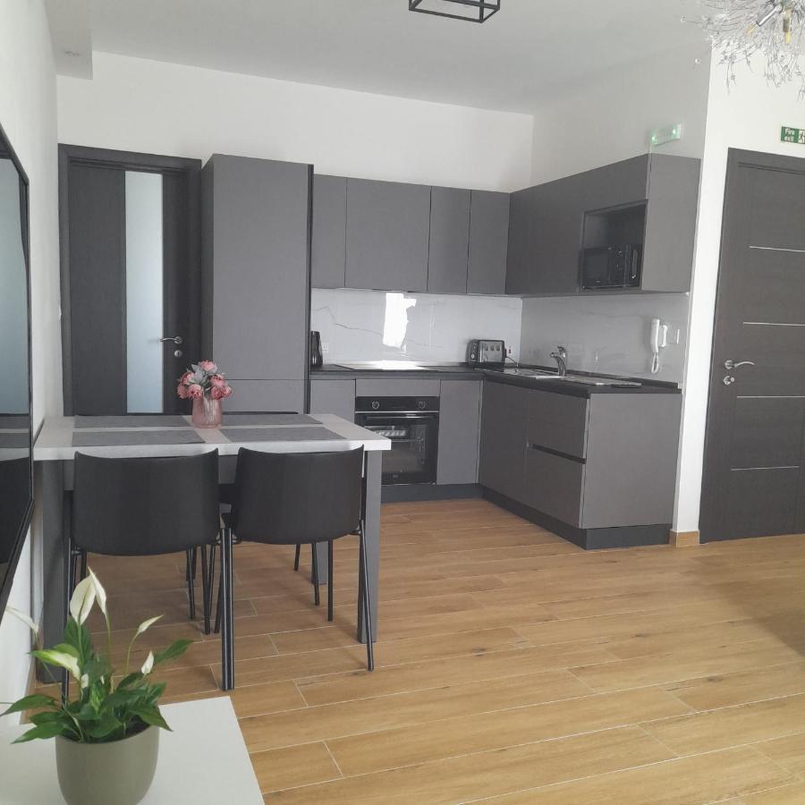 Coral Reef Apartments San Pawl il-Baħar Eksteriør bilde
